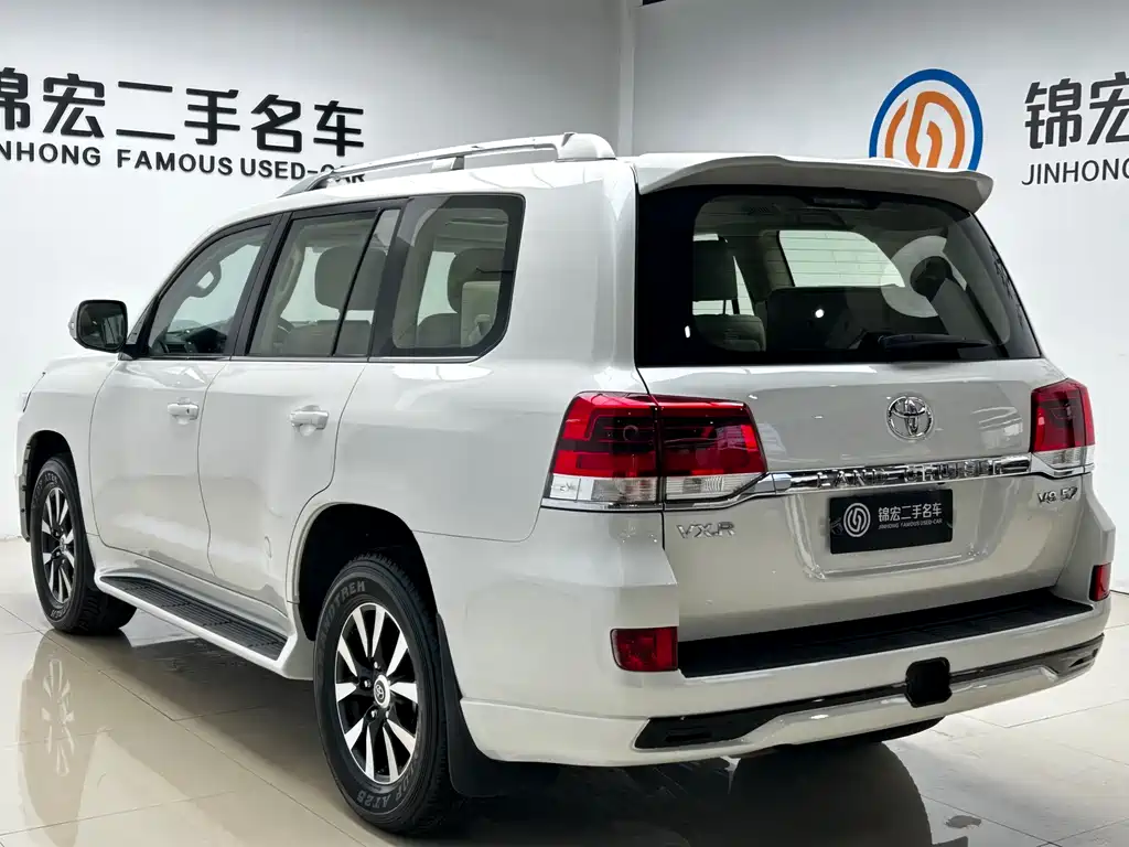Toyota Land Cruiser 2018 — фото 25