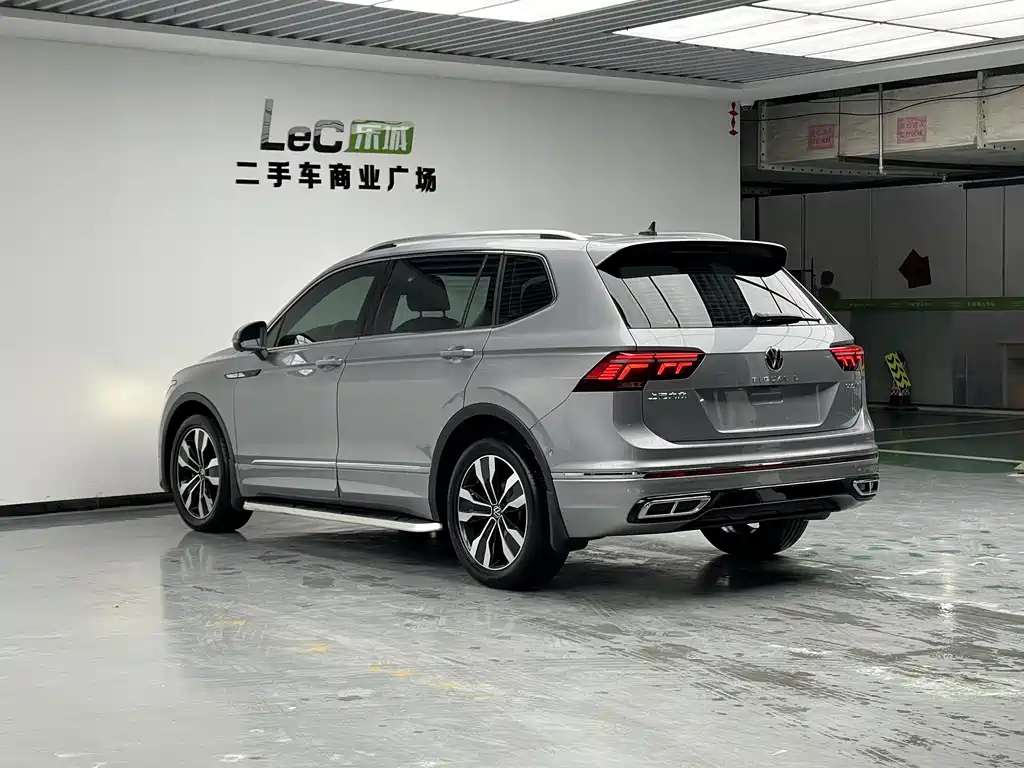 Volkswagen Tiguan L 2022 — фото 6