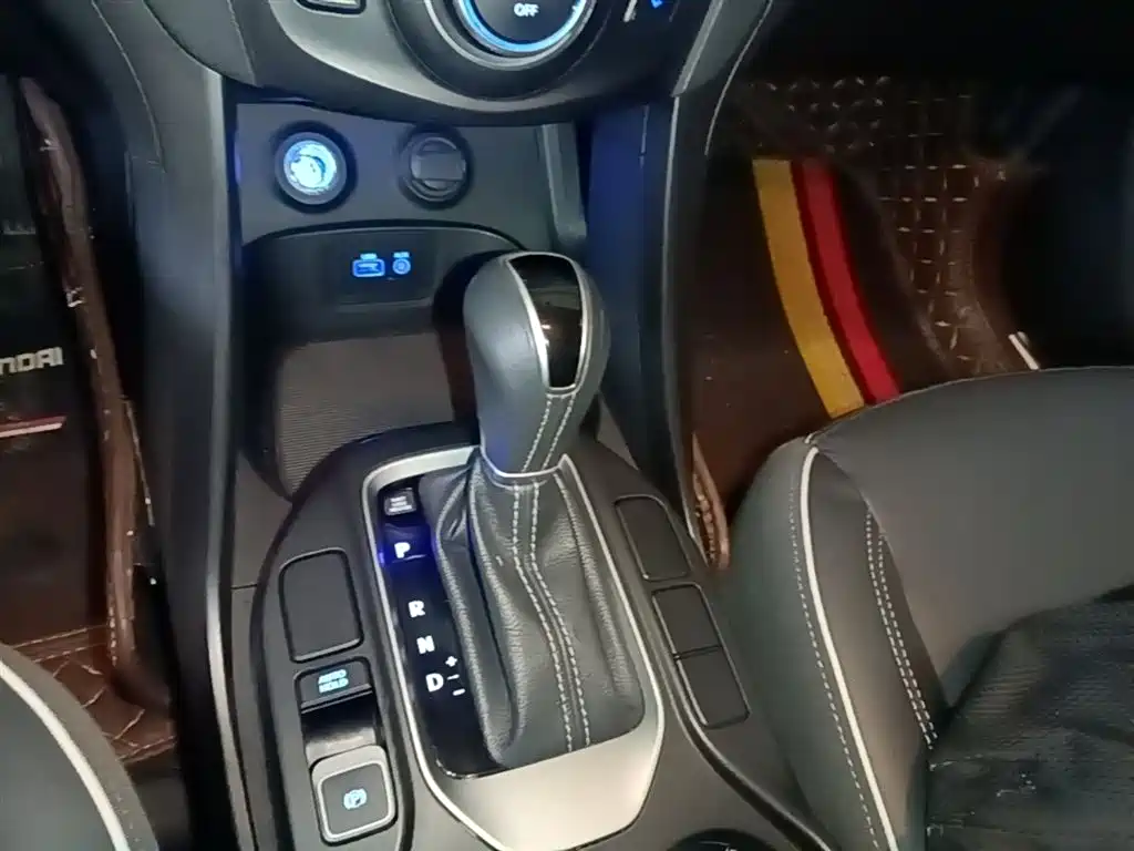 Hyundai Santa Fe 2019 — фото 14