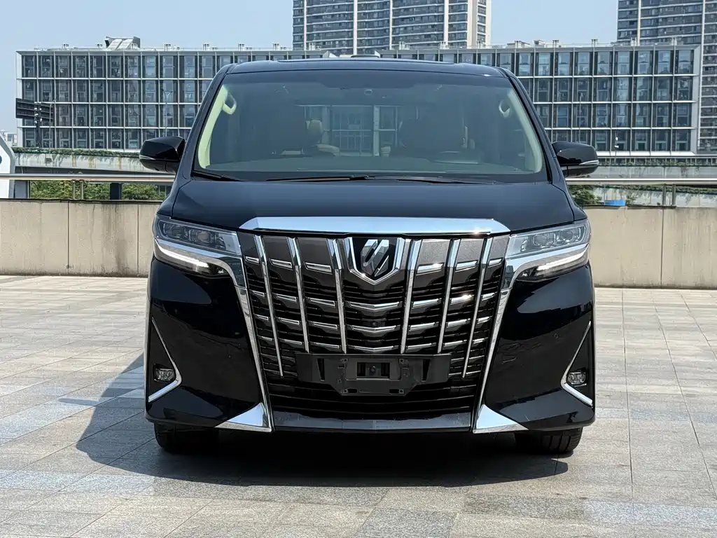 Toyota Alphard 2018 — фото 2