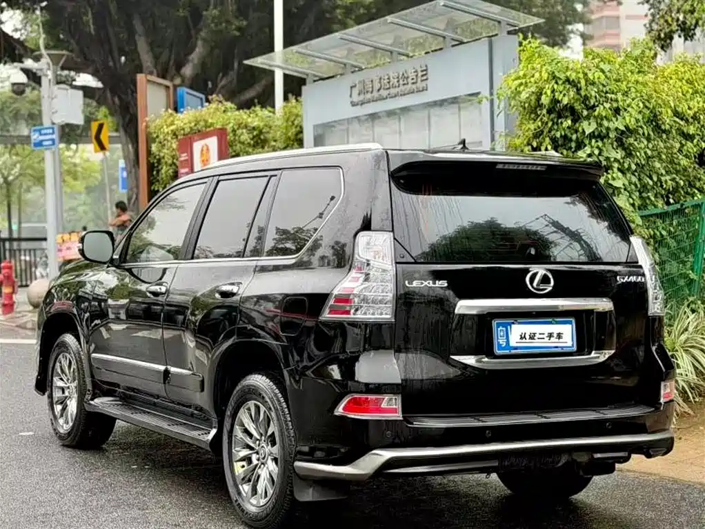 Lexus GX 2011