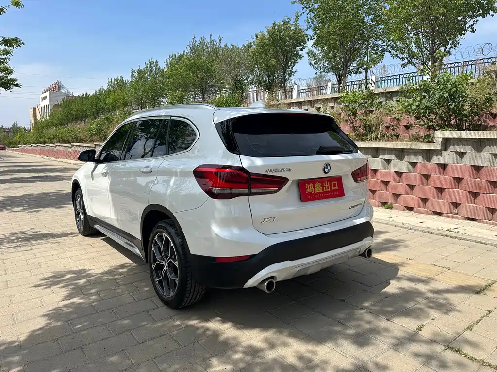 BMW X1 2022 — фото 8