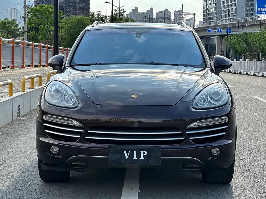 Porsche Cayenne 2015 — фото 2