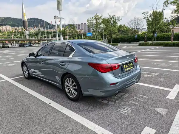 Infiniti Q50L 2016