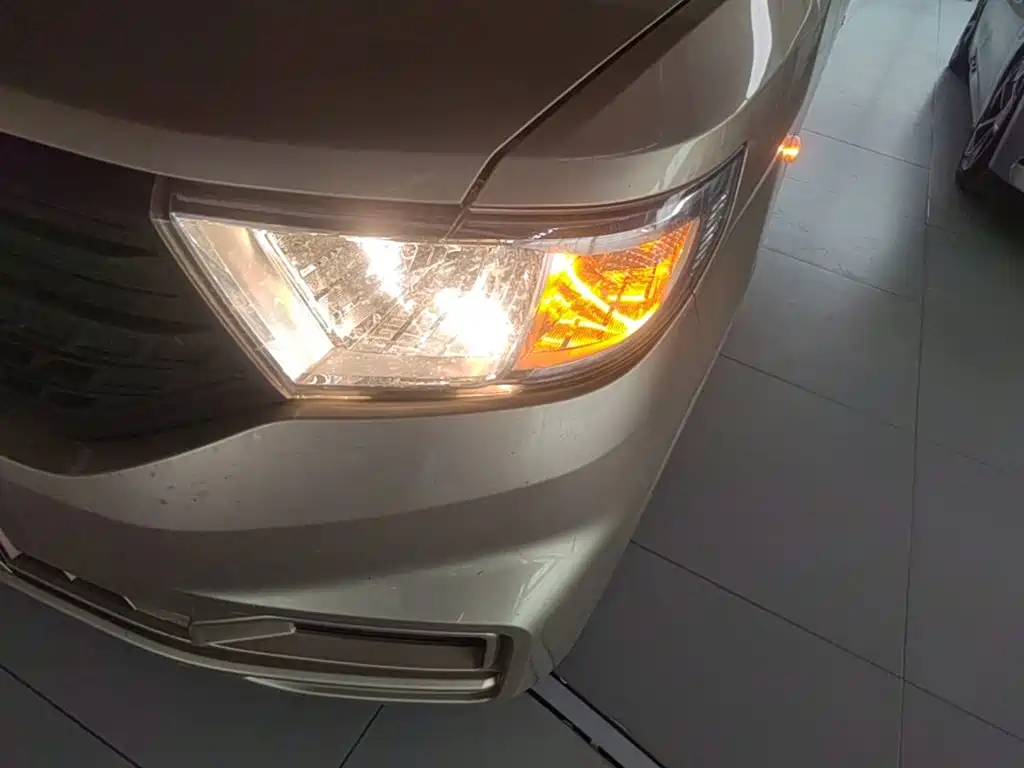Wuling Hongguang V 2025 — фото 24