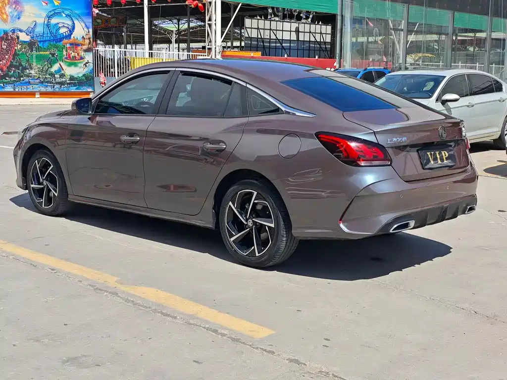 MG MG5 2021