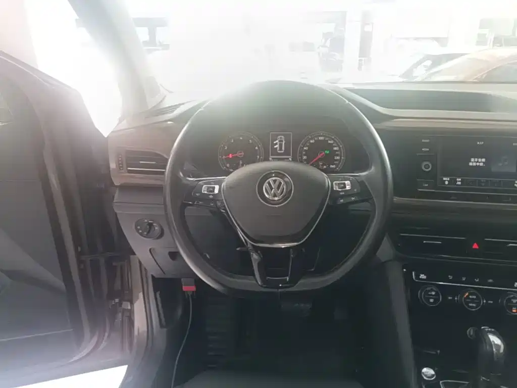 Volkswagen Tharu 2019 — фото 11