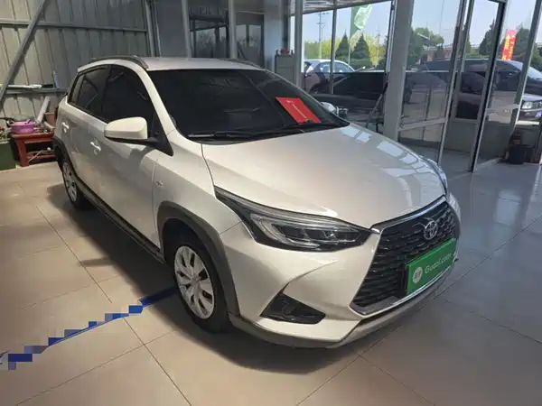 Toyota Yaris L 2022