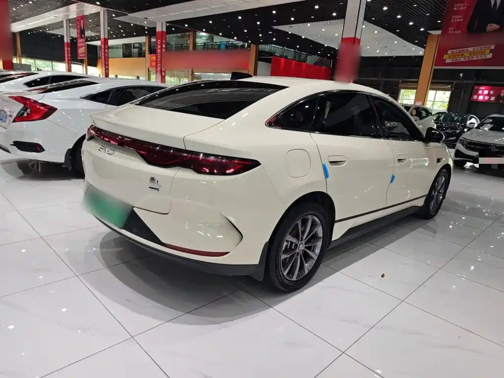 BYD Qin L 2025 — фото 10