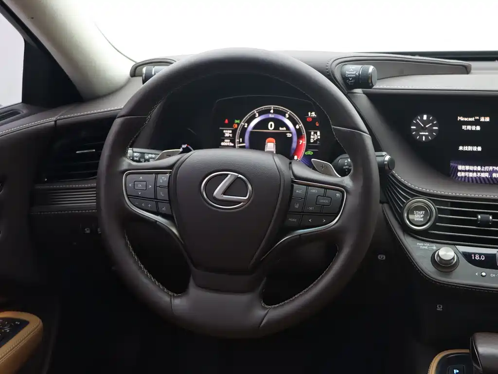 Lexus LS 2019 — фото 17