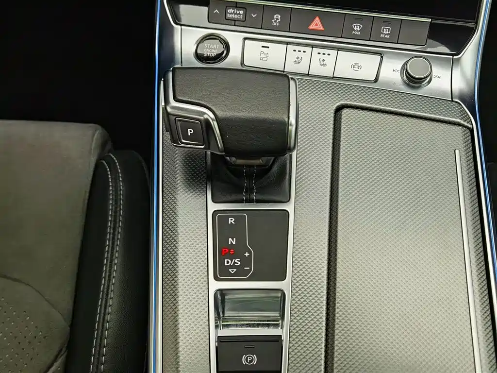 Audi A6L 2021 — фото 15