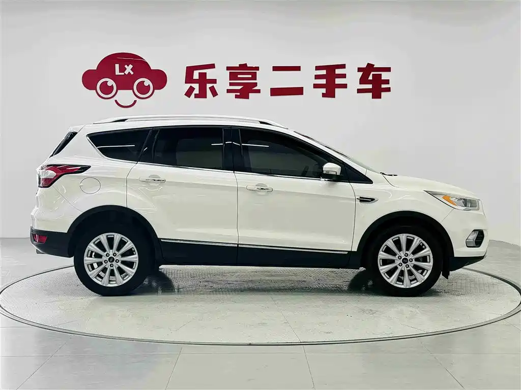 Ford Kuga 2017 — фото 6