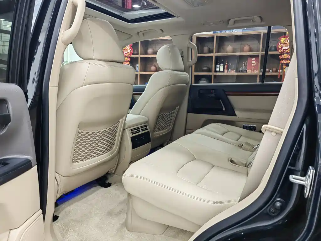 Toyota Land Cruiser 2015 — фото 8
