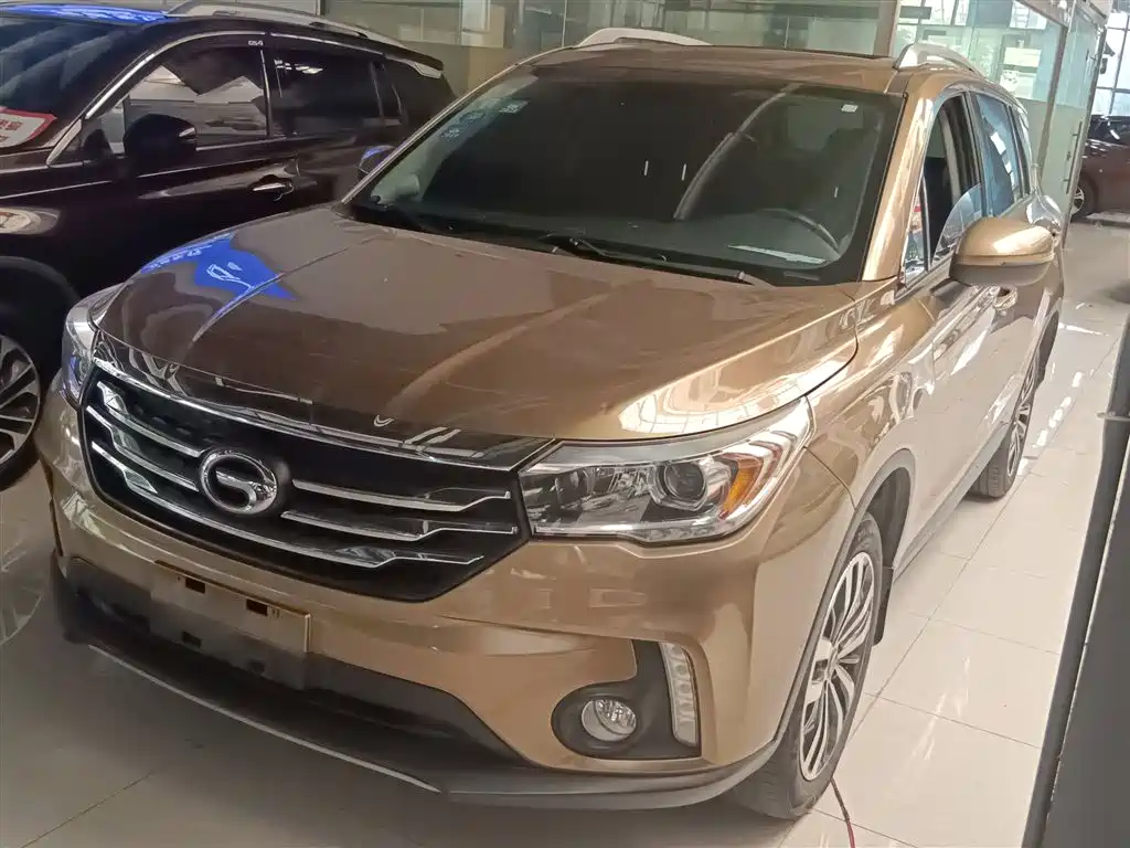 GAC Motor Trumpchi GS4 2015 — фото 1