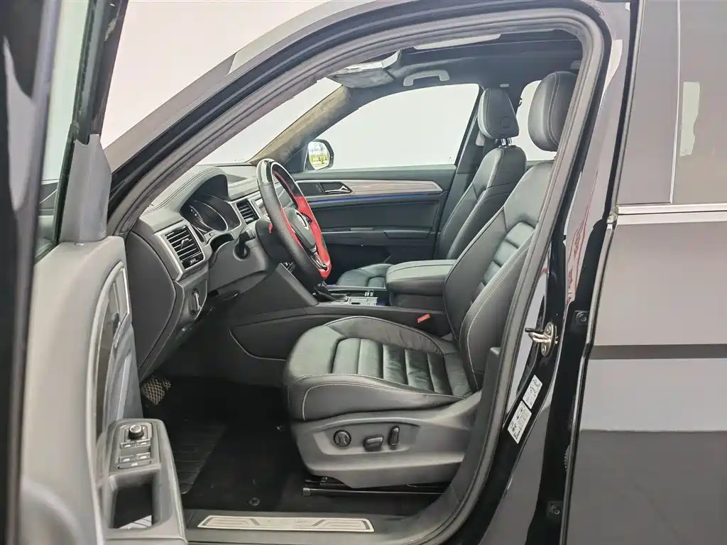 Volkswagen Teramont 2018 — фото 10