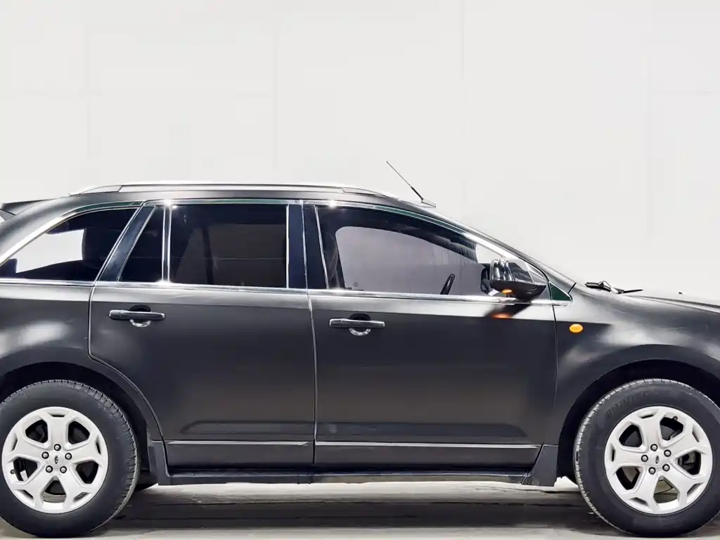 Ford Edge 2013 — фото 4