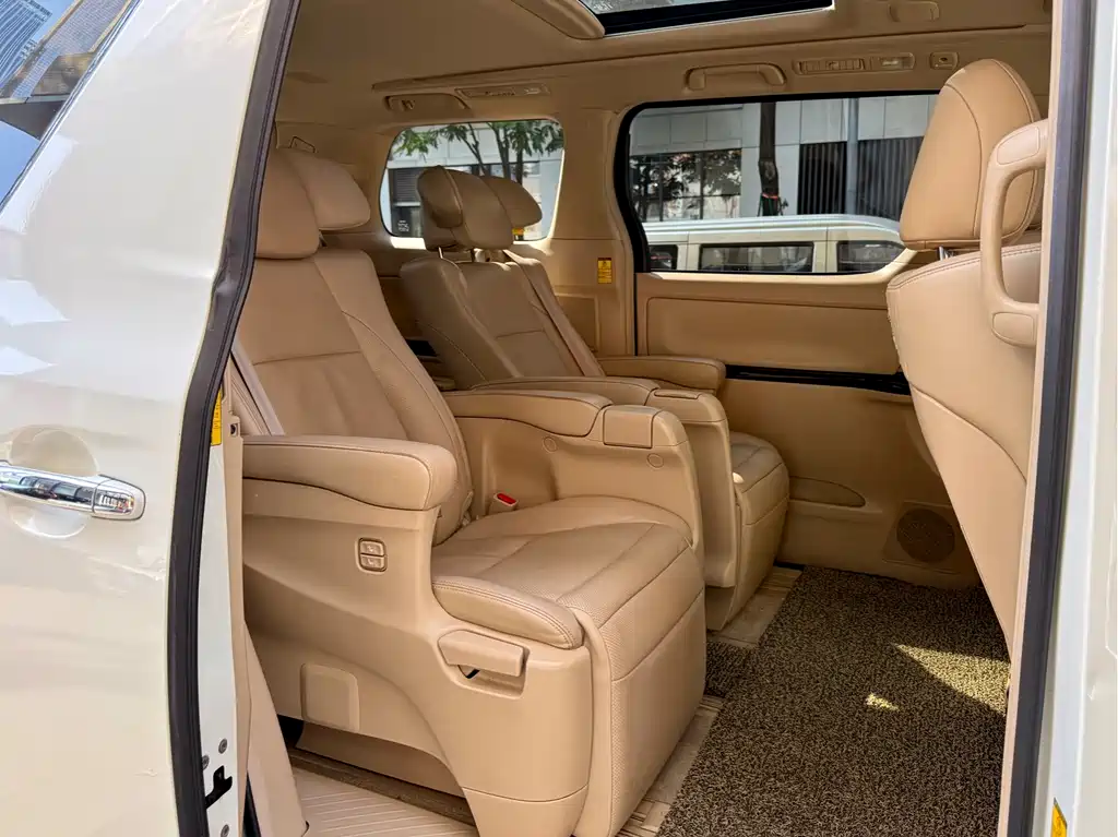 Toyota Alphard 2015 — фото 5