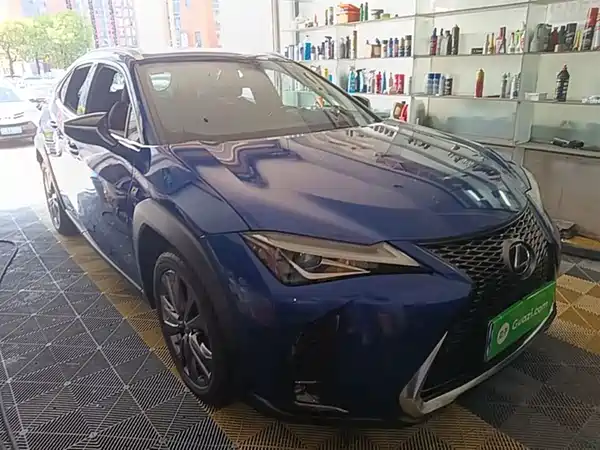 Lexus UX 2019
