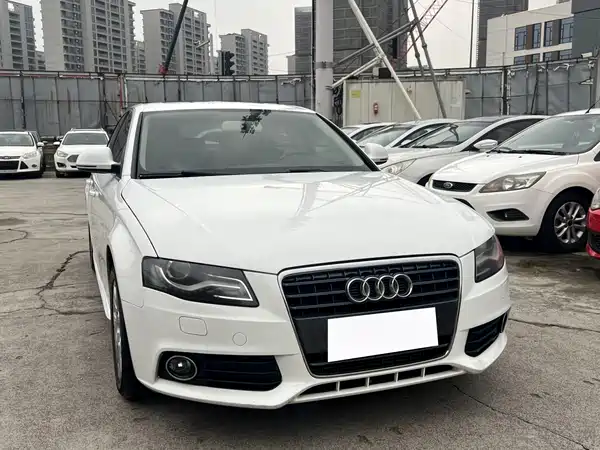 Audi A4L 2011
