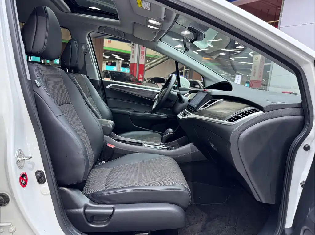 Honda Jade 2019 — фото 17