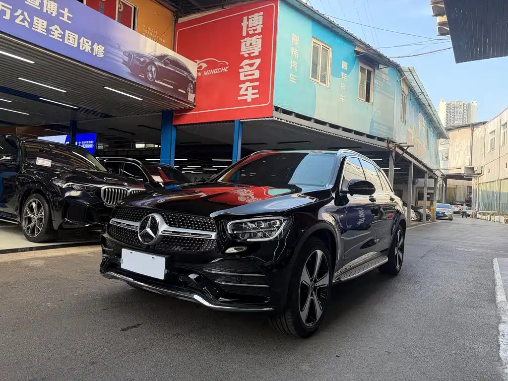 Mercedes-Benz GLC 2023