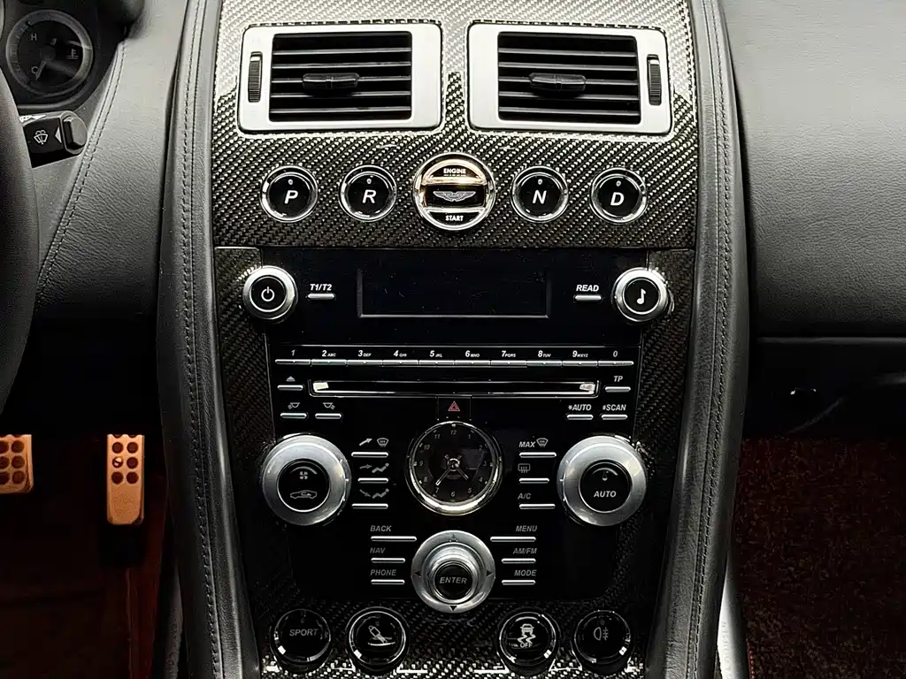 Aston Martin Rapide 2013 — фото 12