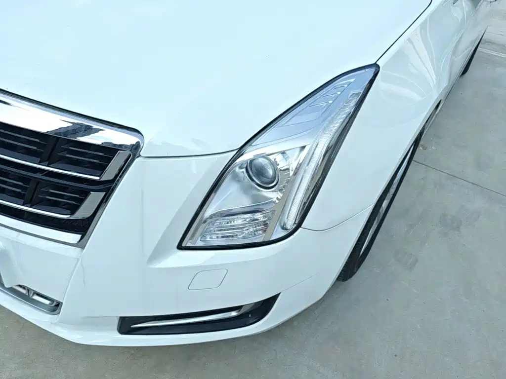 Cadillac XTS 2015 — фото 24
