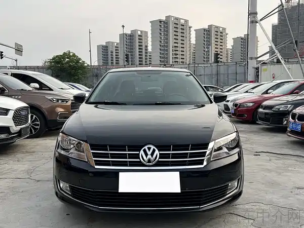 Volkswagen Lavida 2013