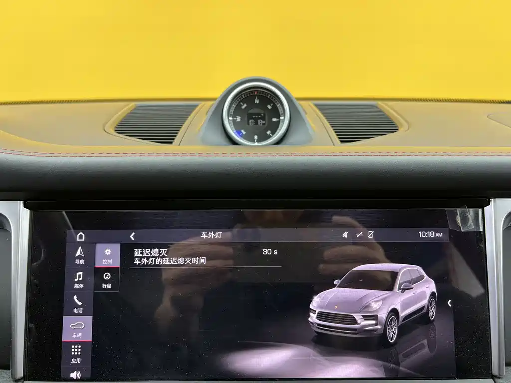 Porsche Macan 2019 — фото 17