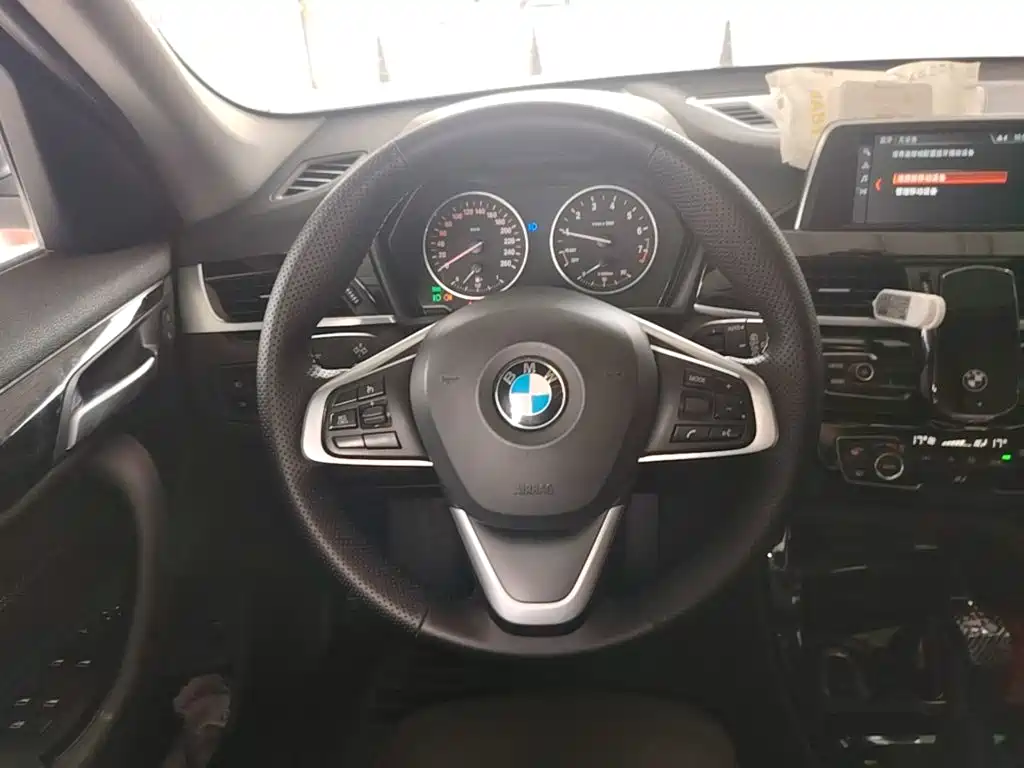 BMW X1 2018 — фото 11