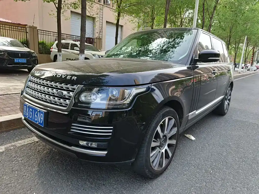 Land Rover Range Rover 2017 — фото 1