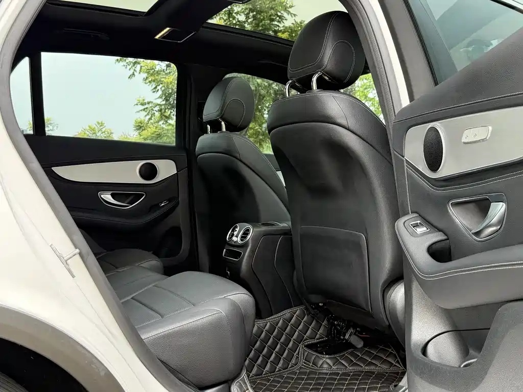 Mercedes-Benz GLC 2020 — фото 11