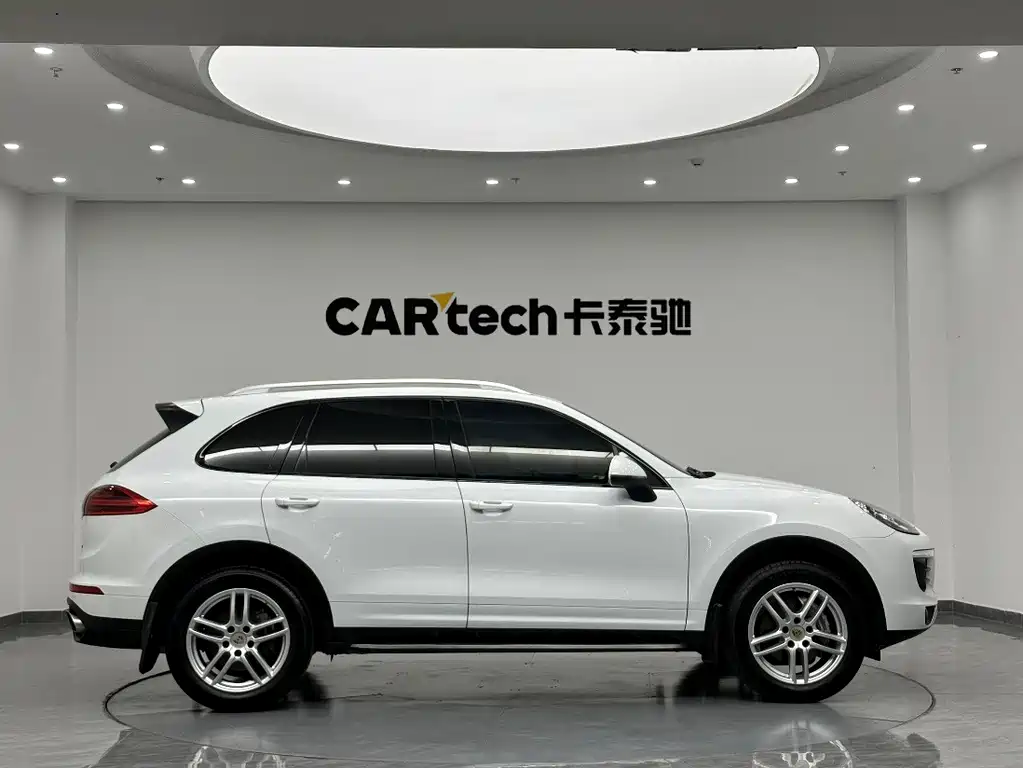 Porsche Cayenne 2016 — фото 4