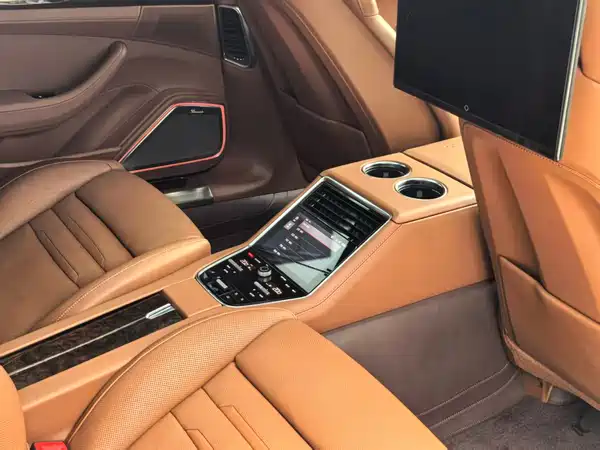 Porsche Panamera New Energy 2023