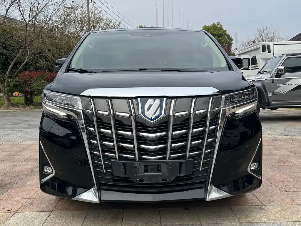 Toyota Alphard 2020 — фото 2