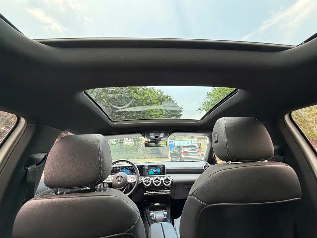 Mercedes-Benz A-Class 2020 — фото 10