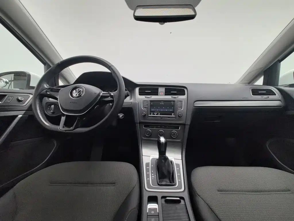 Volkswagen Golf 2016