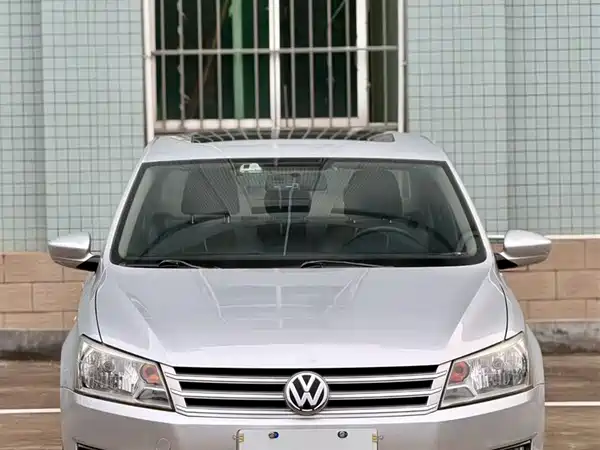Volkswagen Santana 2013