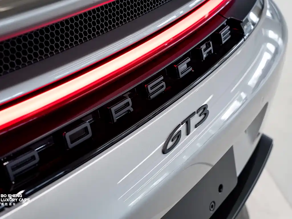 Porsche 911 2026 — фото 25