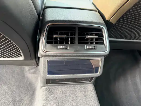 Audi A6L 2021