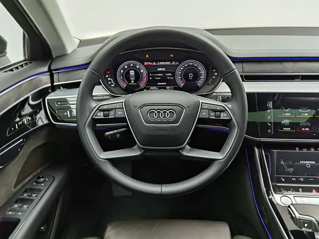 Audi A8 2020 — фото 11