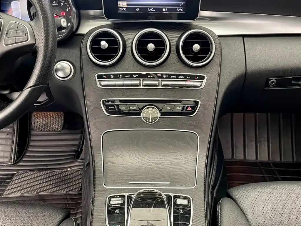 Mercedes-Benz C-Class 2018 — фото 9