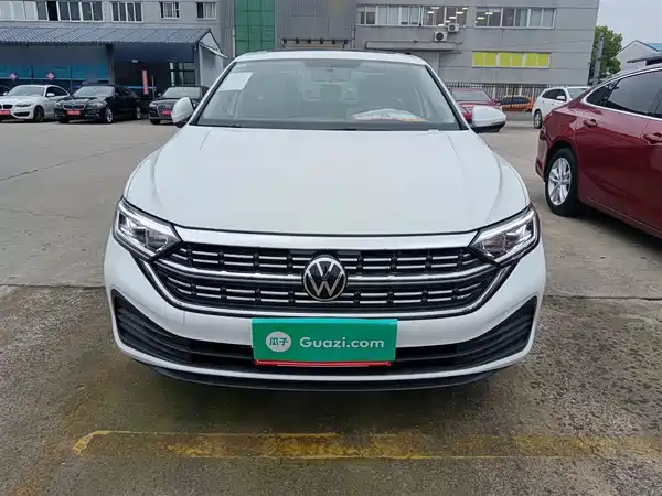 Volkswagen Sagitar 2025