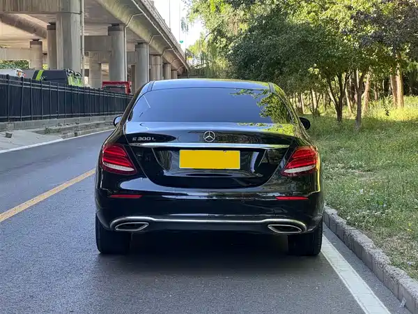 Mercedes-Benz E-Class 2018