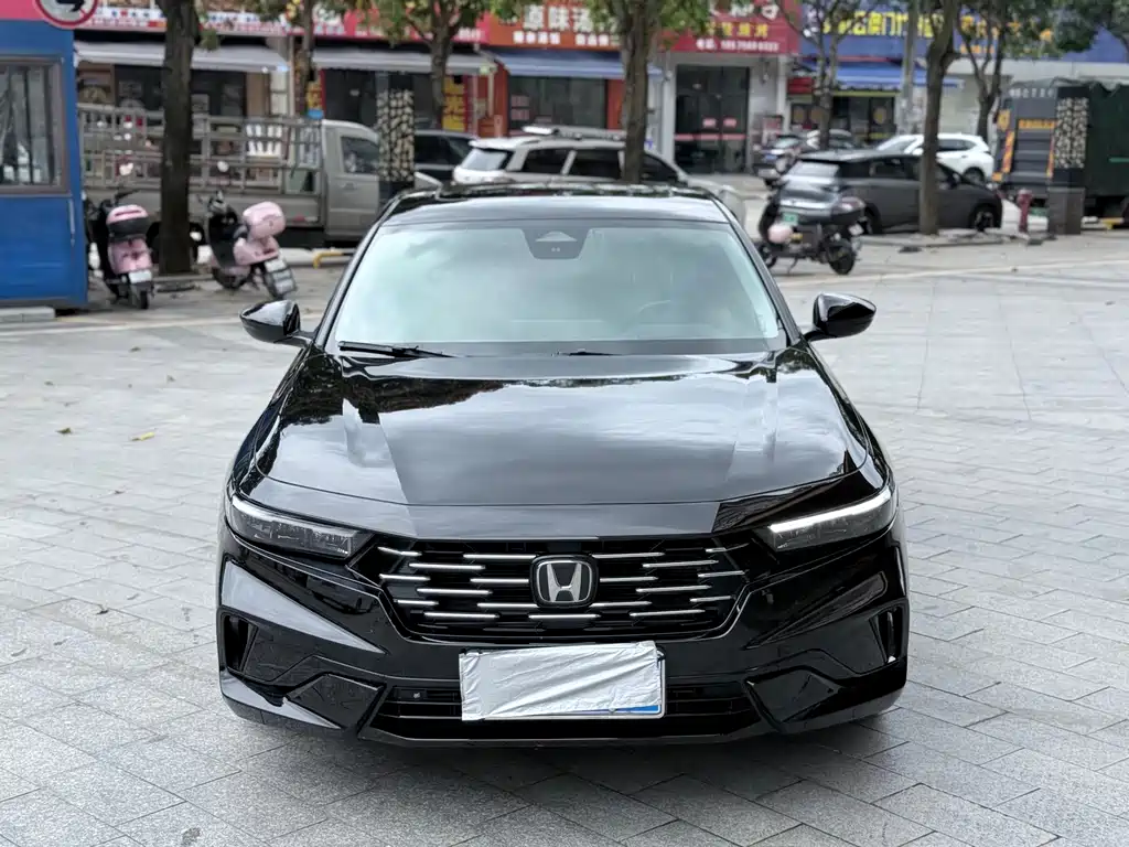 Honda Accord 2025 — фото 2