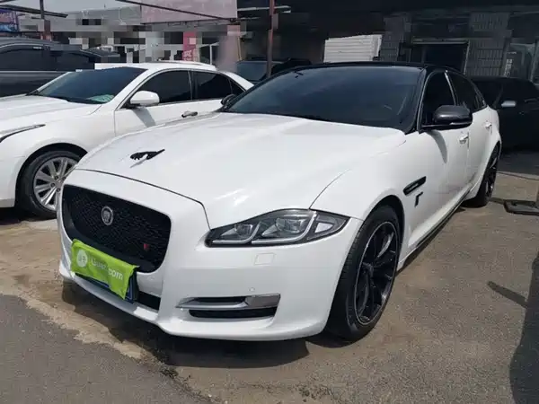 Jaguar XJ 2016