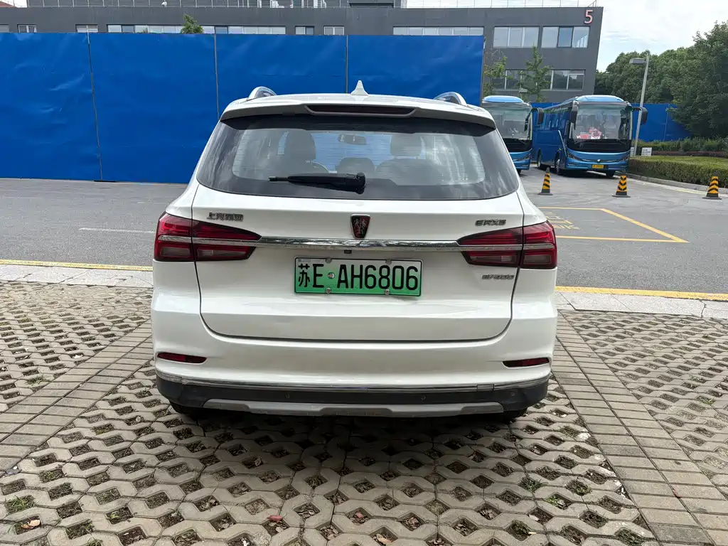Roewe RX5 New Energy 2017 — фото 8