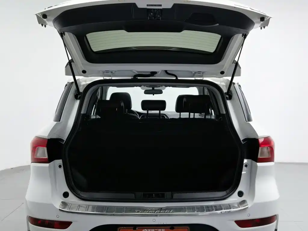GAC Trumpchi GS4 2015 — фото 16