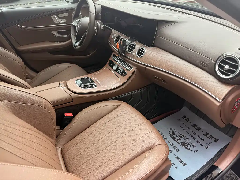 Mercedes-Benz E-Class 2023 — фото 5