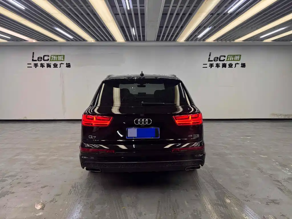 Audi Q7 2019 — фото 5
